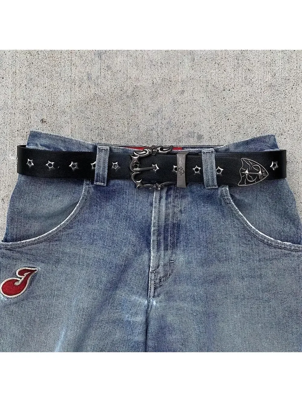 Grunge style gothic spike silver belt buckle. Punk gothic y2k style. 39 inches